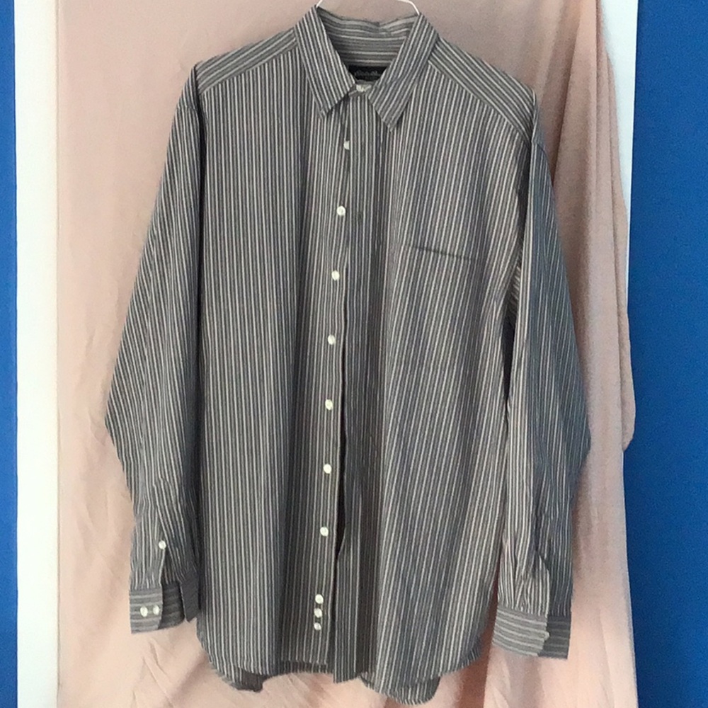 Eddie Bauer Black and White Casual Button Down Shirt